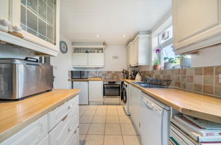 1403176-13-697a12...