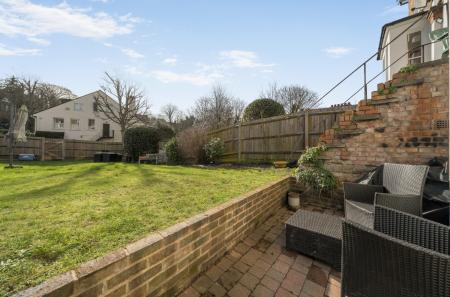 1415747-17-6994c1...