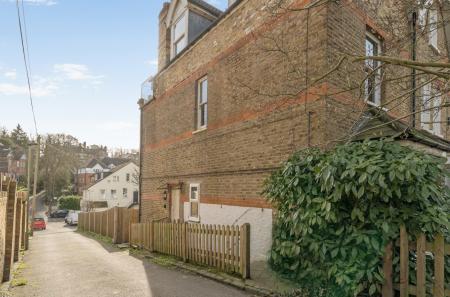 1415747-18-6994c1...