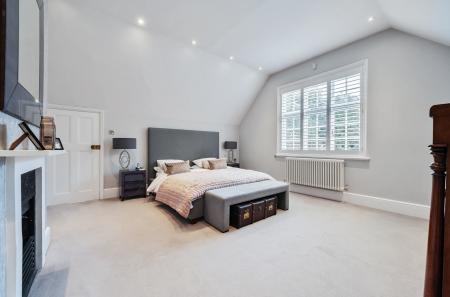 1302767-22-683f30...