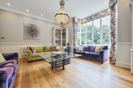 1302767-12-683f30...