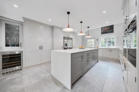 1302767-6-683f303...