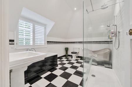 1302767-32-683f31...