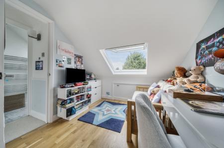 1360539-11-68de79...