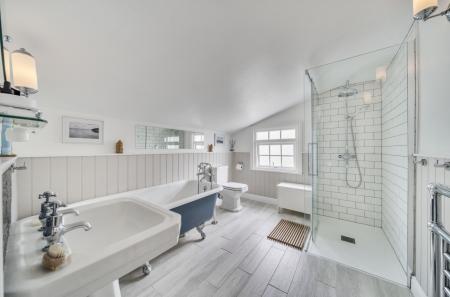 1360539-17-68de79...