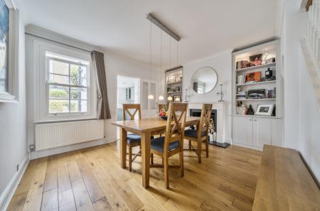 1360539-29-68de7b...