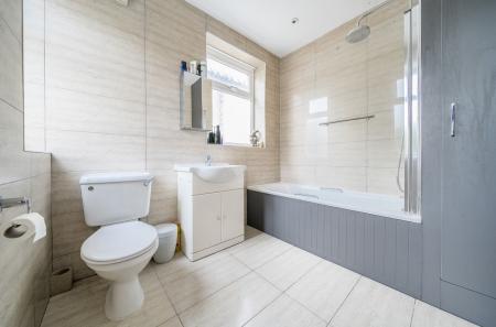 1369092-9-68f2593...