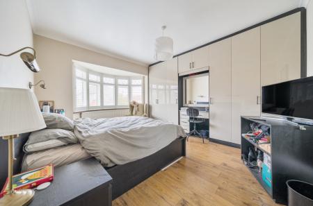 1369092-12-68f259...