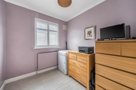 1381704-13-691733...