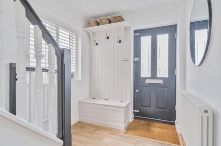 1382516-10-691b48...