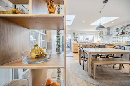 1383996-26-692716...