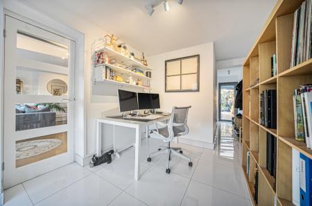 1383996-14-692715...