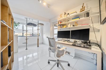 1383996-13-692715...