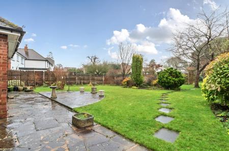 1386746-6-6943f28...