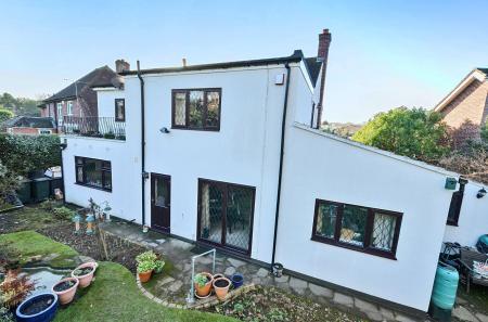 1384841-5-69455c5...