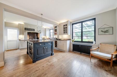 1401464-16-697206...