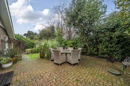 1401966-21-6978c8...