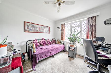 1407300-12-698244...