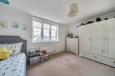 1403957-8-697caf5...