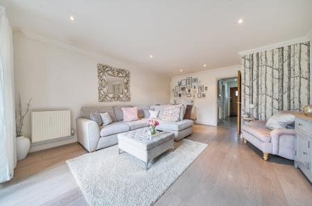 1403957-16-697cb0...