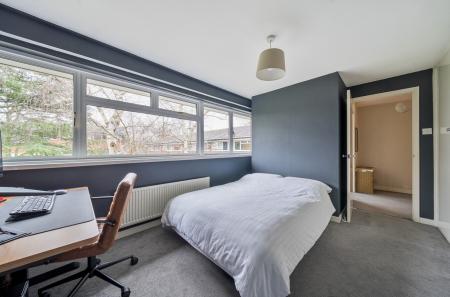 1407570-2-6984f73...