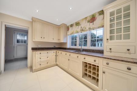 1409844-23-6984ef...