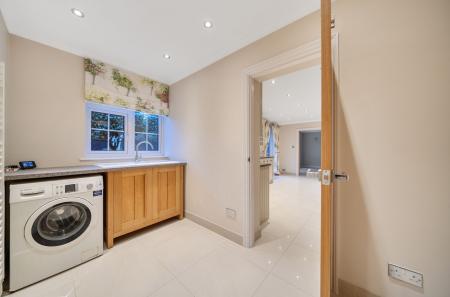 1409844-25-6984ef...