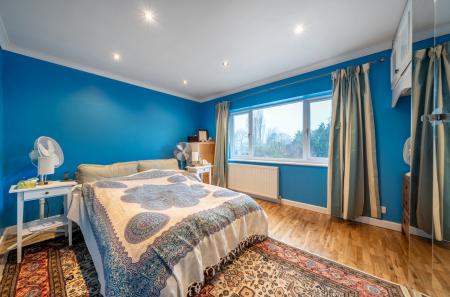 1421261-8-69a8b87...