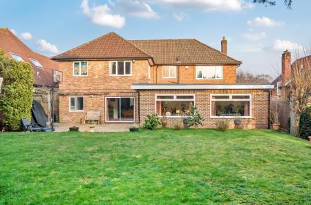 1421261-17-69a8b8...