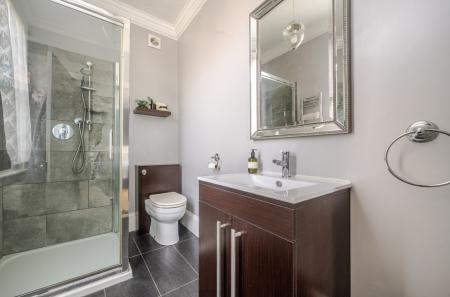 1423067-23-69a9d2...