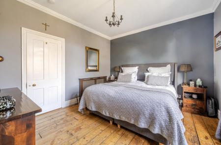 1423067-22-69a9d2...