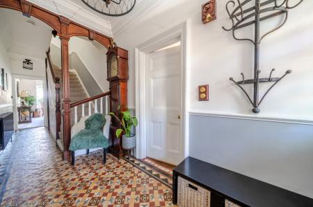 1423067-42-69a9d3...