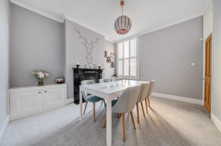 1430349-6-69badec...