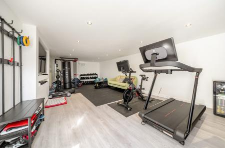 1430349-17-69bae1...