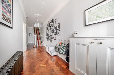 1430349-5-69bade9...