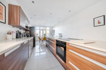 1430349-9-69badfa...