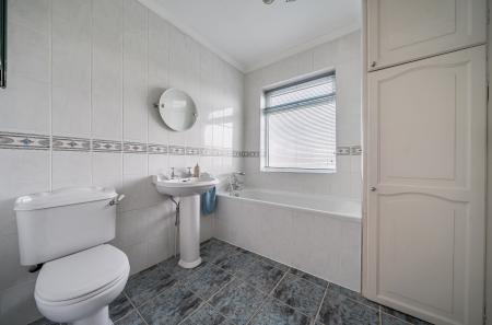 1416791-1-6995e27...