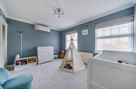 1418302-9-699e0f8...