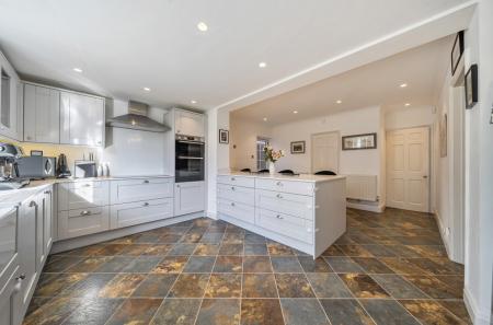 1418302-2-699e0f2...