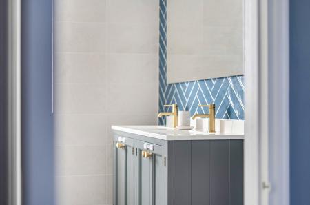 1418302-25-699e10...