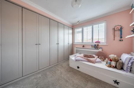 1416904-3-699f359...