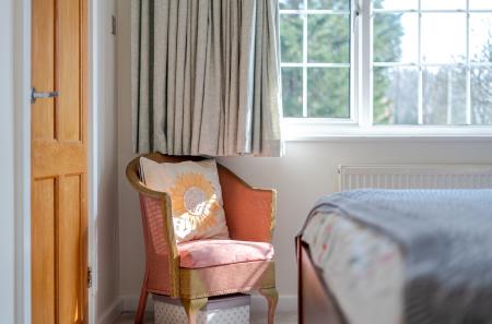 1411098-26-69a8af...