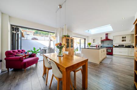 1411098-14-69a8ae...