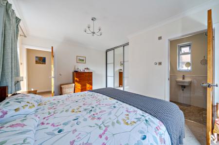 1411098-19-69a8ae...