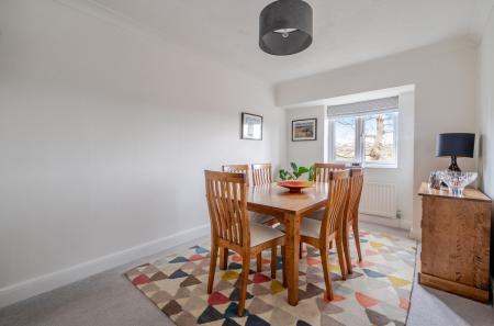 1425461-10-69b290...