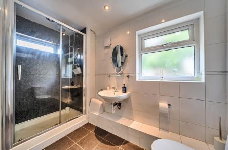 1429970-12-69c198...