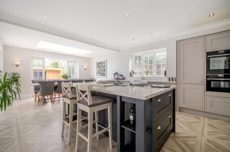 1429598-2-69e2649...