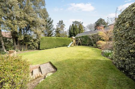 1433958-5-69c5537...