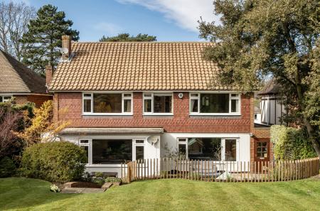 1433958-11-69c554...