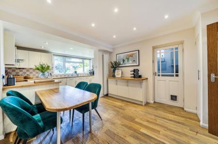 1433958-33-69c558...